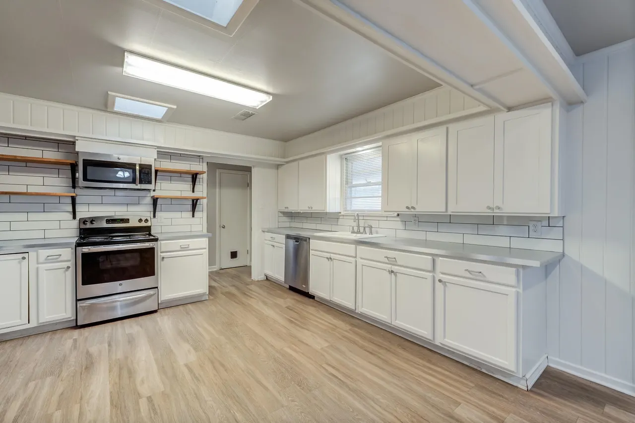 Photo 26 — 3610 48th Street, Lubbock, TX 79413