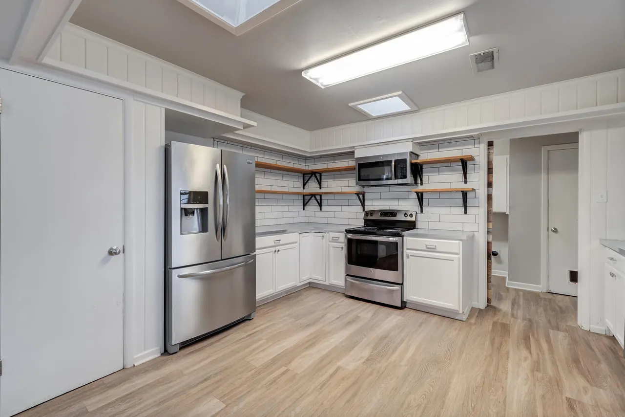 Photo 28 — 3610 48th Street, Lubbock, TX 79413