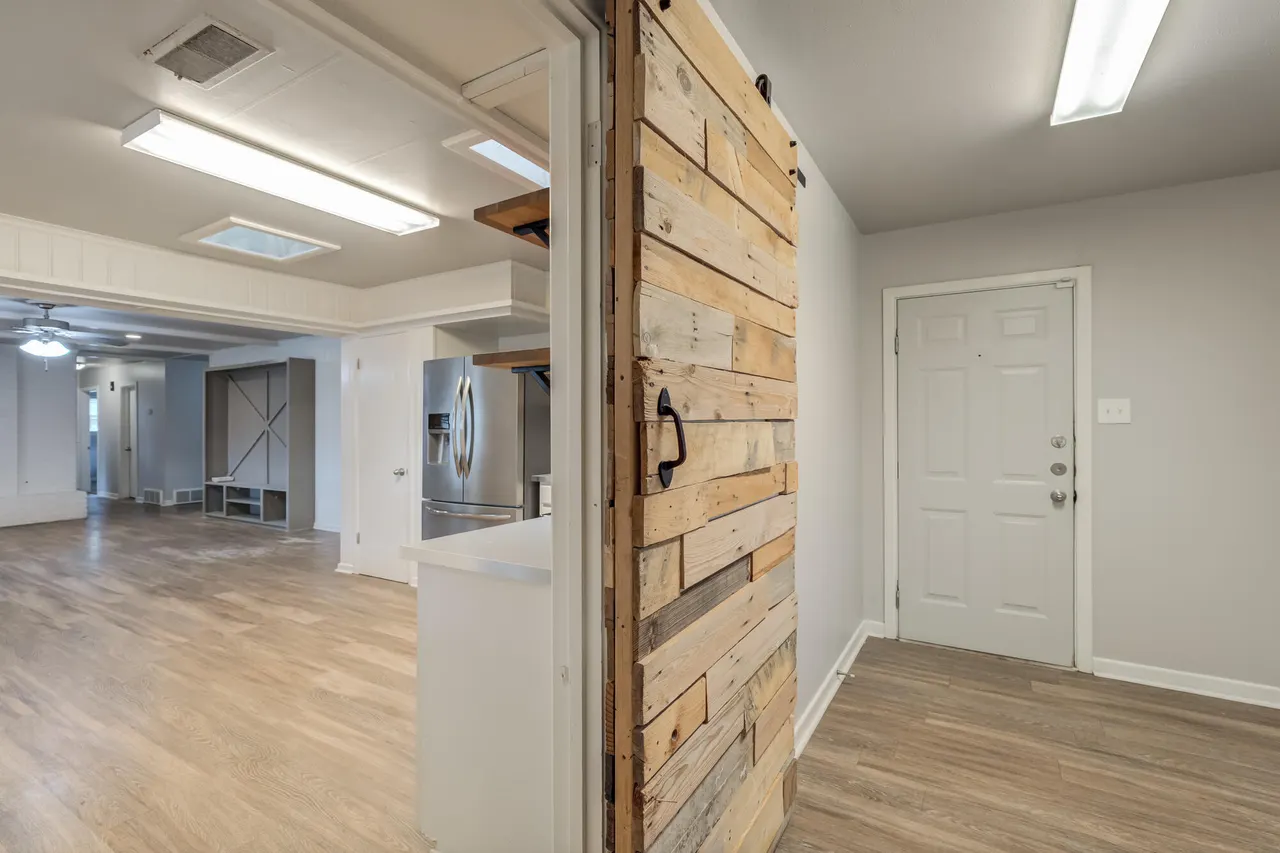 Photo 32 — 3610 48th Street, Lubbock, TX 79413