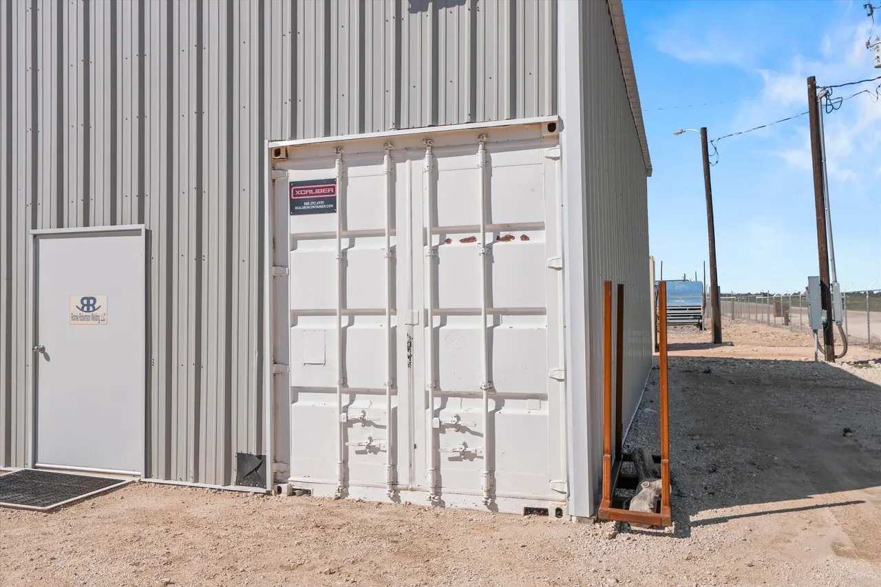 Photo 3 — 1563 U.S. 82, Plains, TX 79355