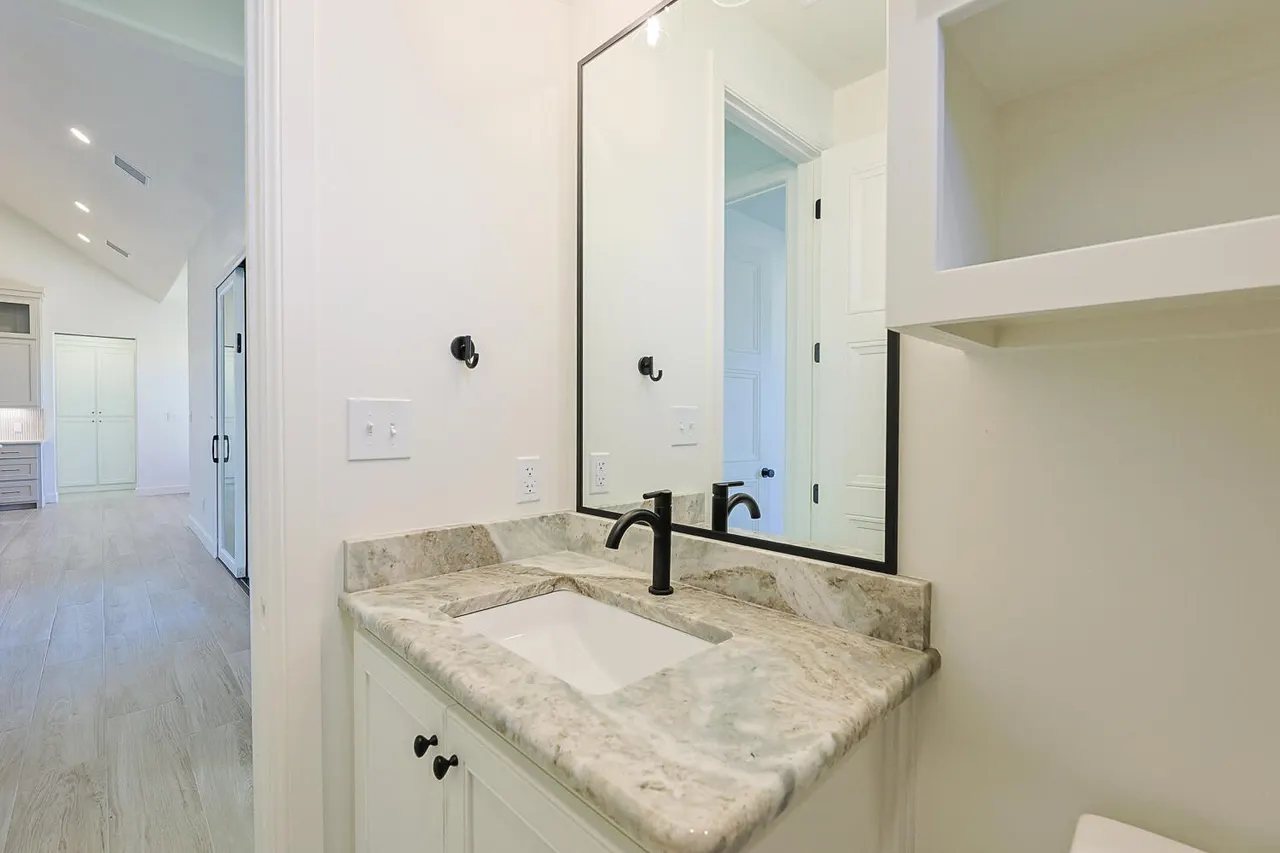 Photo 42 — 602 W 9th Place, Idalou, TX 79329