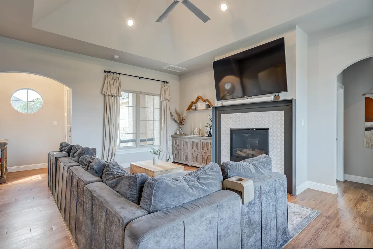 Photo 5 — 6958 102nd Street, Lubbock, TX 79424