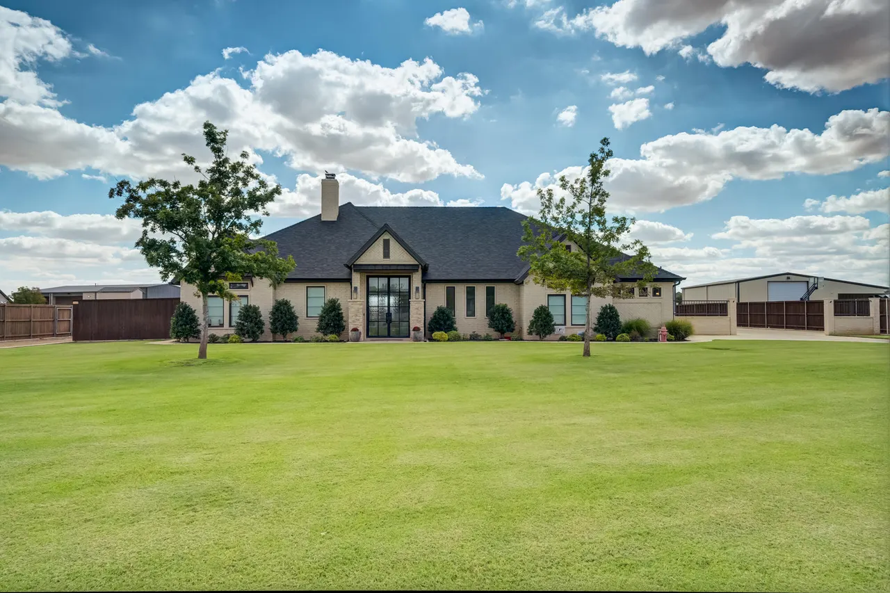 Photo 2 — 5103 County Road 7630, Lubbock, TX 79423