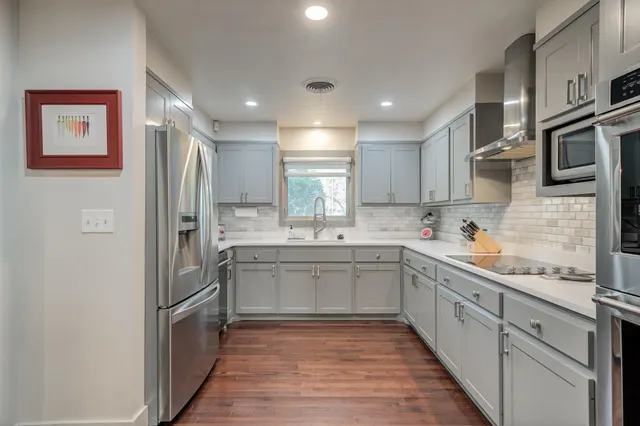 Photo 3 — 4609 10th Street, Lubbock, TX 79416