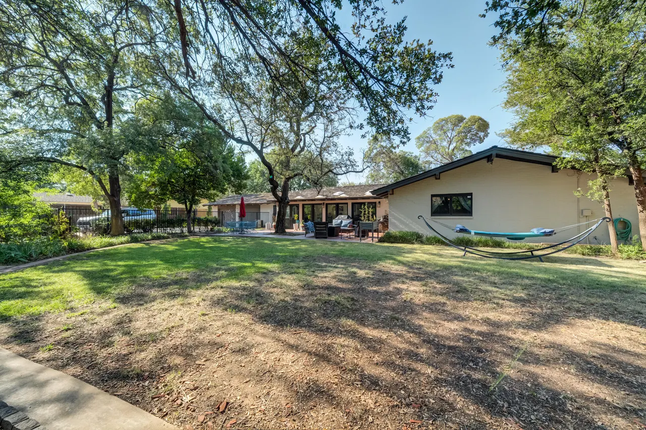 Photo 61 — 4609 10th Street, Lubbock, TX 79416