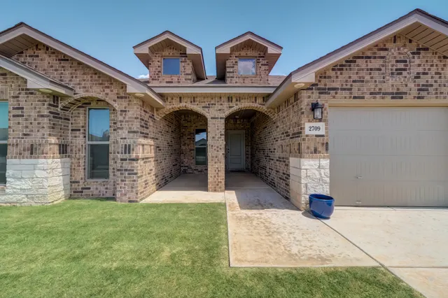 Photo 2 — 2709 Volney Avenue, Lubbock, TX 79407