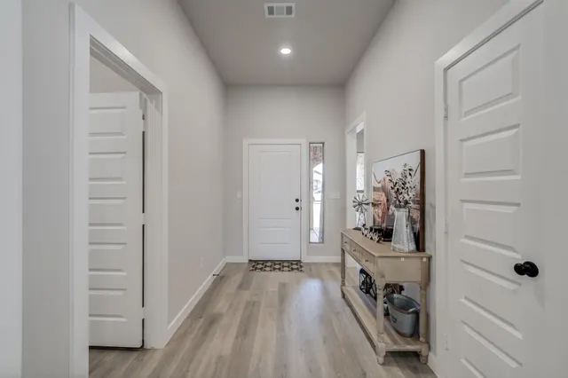 Photo 4 — 2709 Volney Avenue, Lubbock, TX 79407