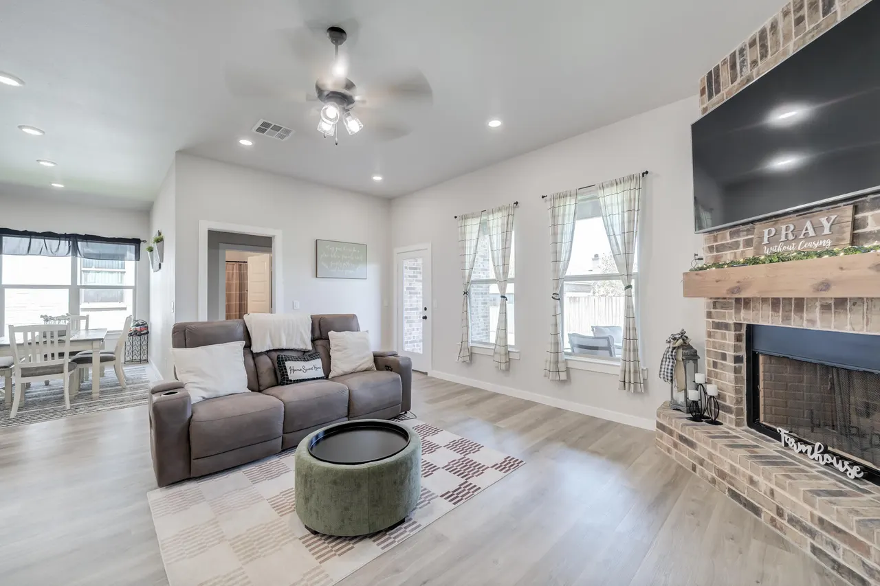 Photo 5 — 2709 Volney Avenue, Lubbock, TX 79407