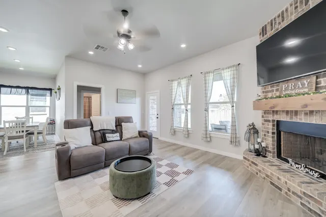 Photo 5 — 2709 Volney Avenue, Lubbock, TX 79407