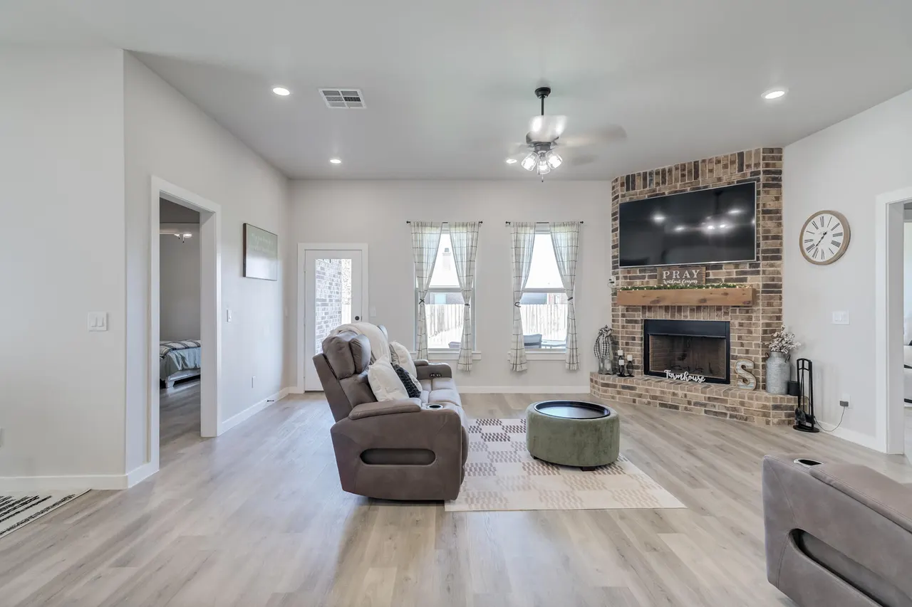 Photo 12 — 2709 Volney Avenue, Lubbock, TX 79407