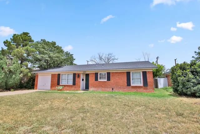 Photo 2 — 5424 13th Street, Lubbock, TX 79416