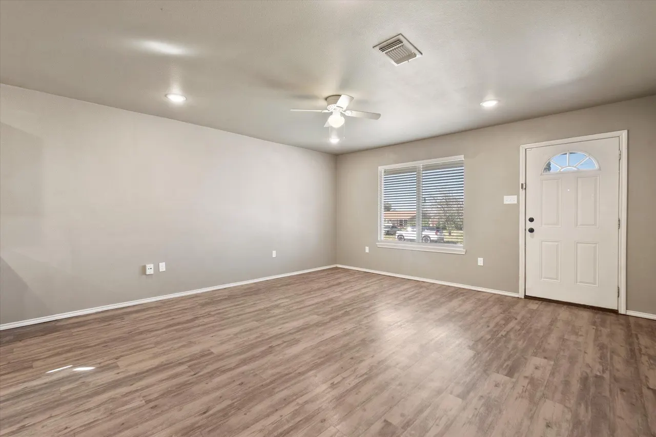 Photo 9 — 2311 Cedar Avenue, Lubbock, TX 79404