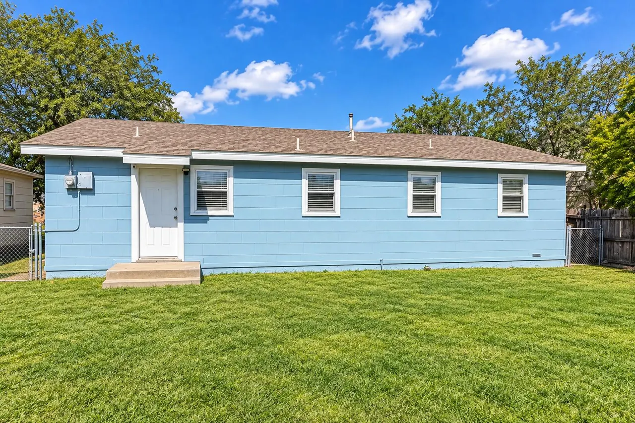 Photo 17 — 2519 40th Street, Lubbock, TX 79413