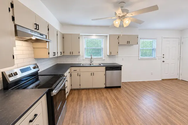 Photo 4 — 2519 40th Street, Lubbock, TX 79413