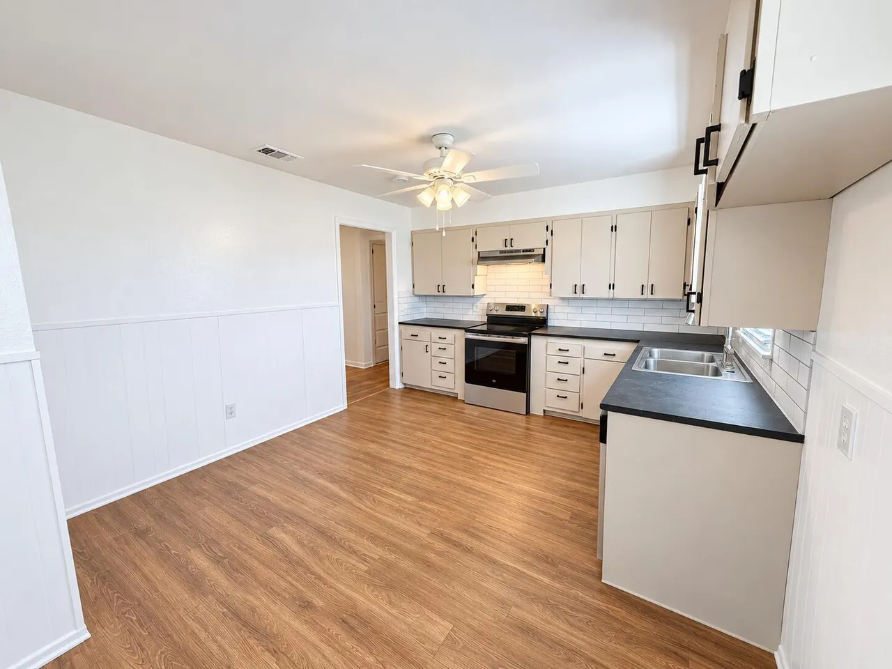 Photo 6 — 2519 40th Street, Lubbock, TX 79413