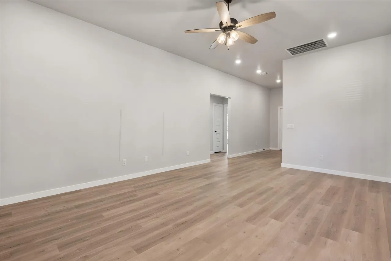 Photo 11 — 3522 Turner Avenue, Lubbock, TX 79407