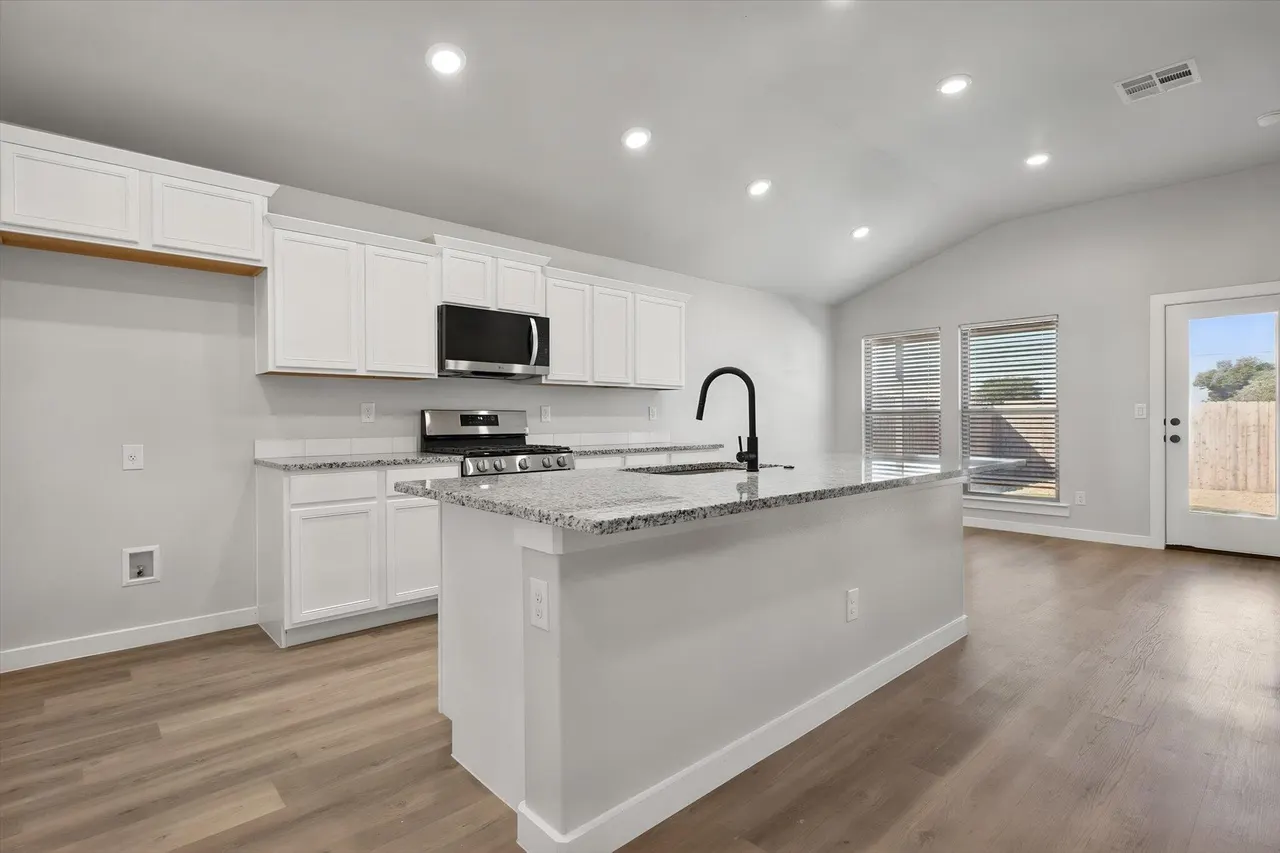 Photo 14 — 3522 Turner Avenue, Lubbock, TX 79407