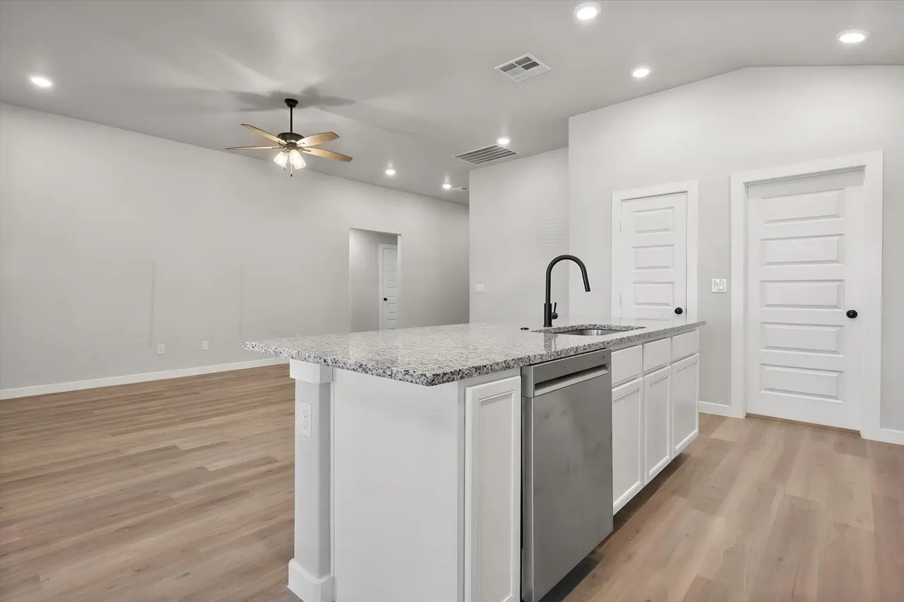 Photo 16 — 3522 Turner Avenue, Lubbock, TX 79407