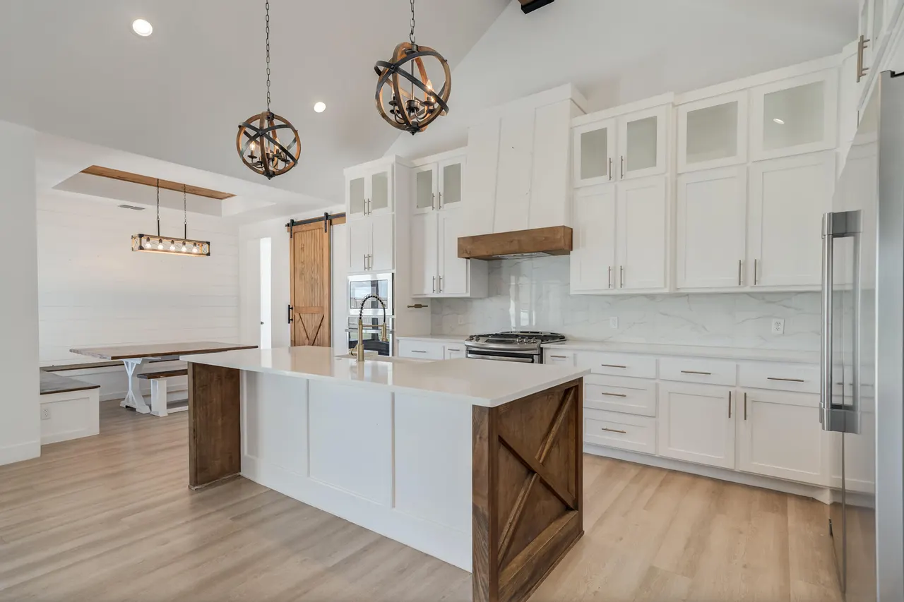 Photo 15 — 823 13th Street, Wolfforth, TX 79382