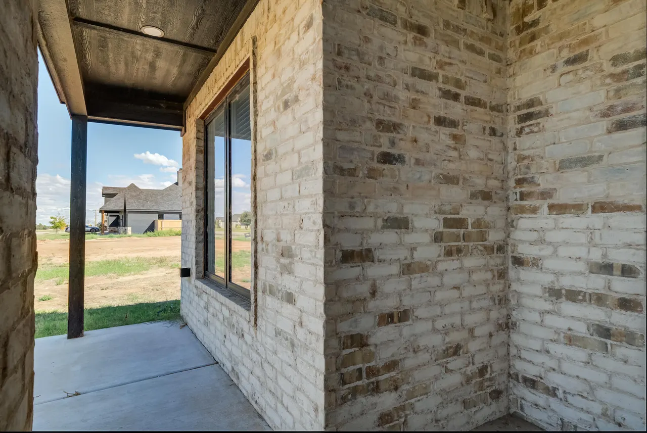Photo 6 — 823 13th Street, Wolfforth, TX 79382