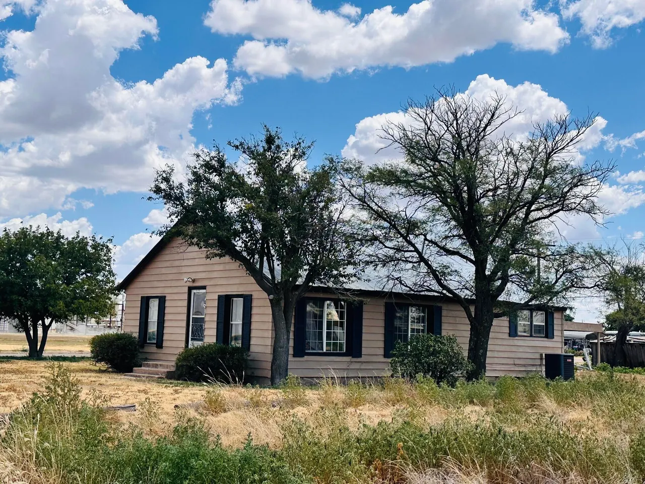 Photo 4 — 401 W Ross Street, Floydada, TX 79235