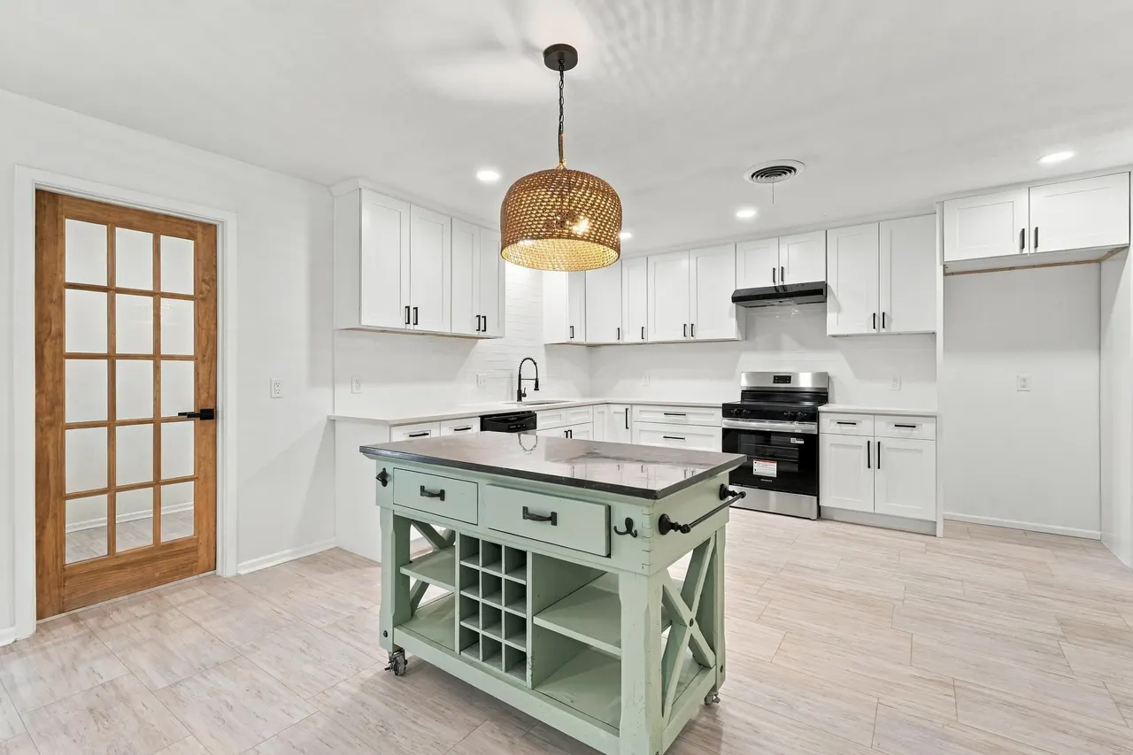 Photo 9 — 4907 17th Street, Lubbock, TX 79416