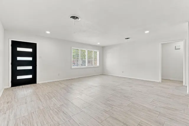 Photo 4 — 4907 17th Street, Lubbock, TX 79416