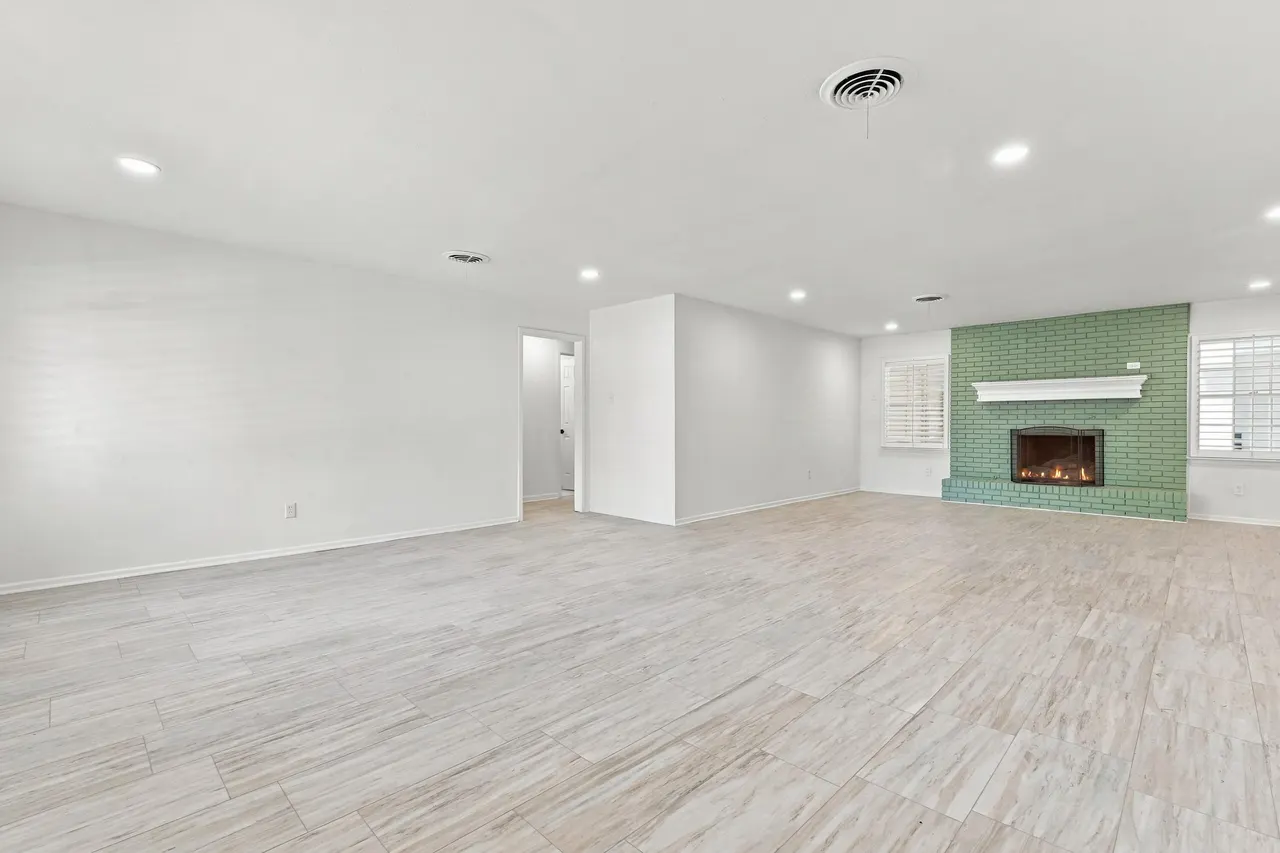 Photo 6 — 4907 17th Street, Lubbock, TX 79416