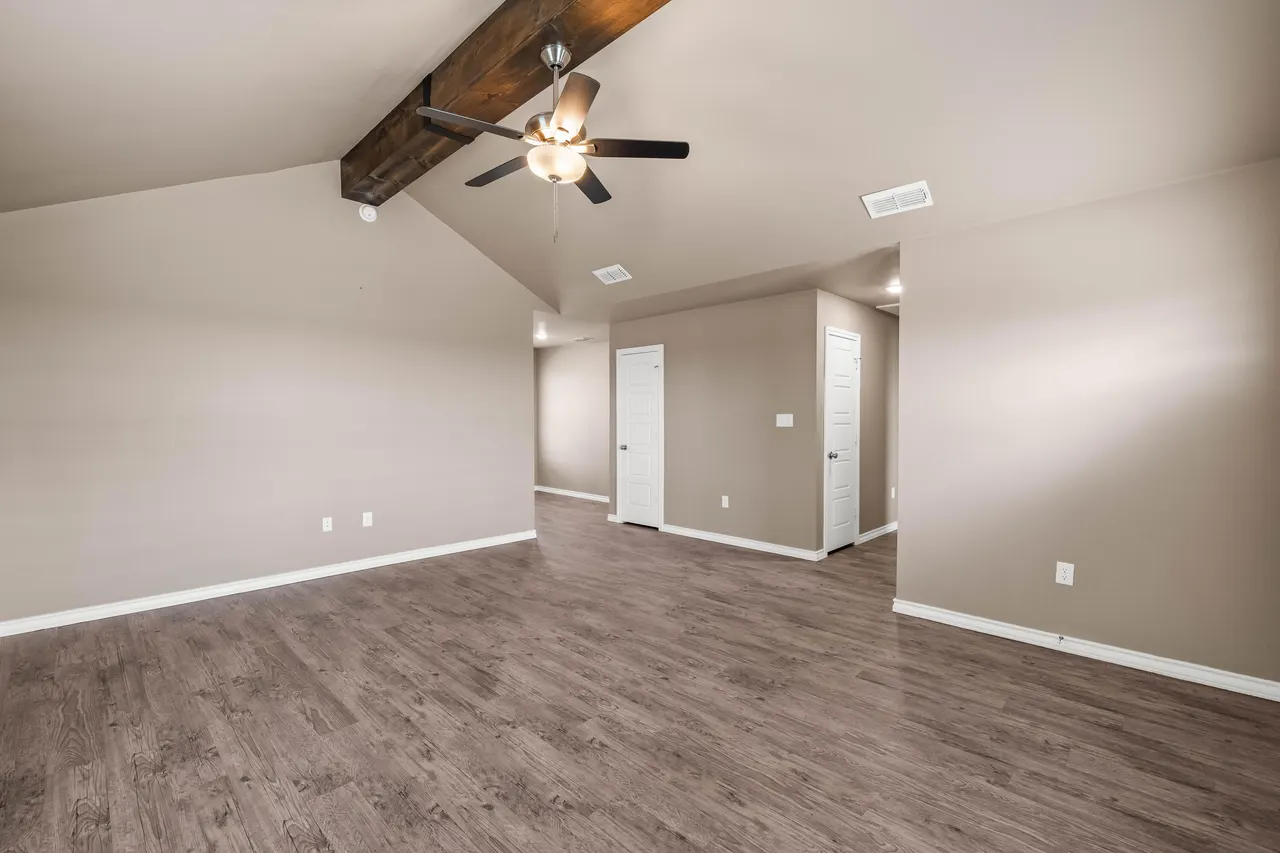 Photo 4 — 4212 E 63rd Street, Lubbock, TX 79403