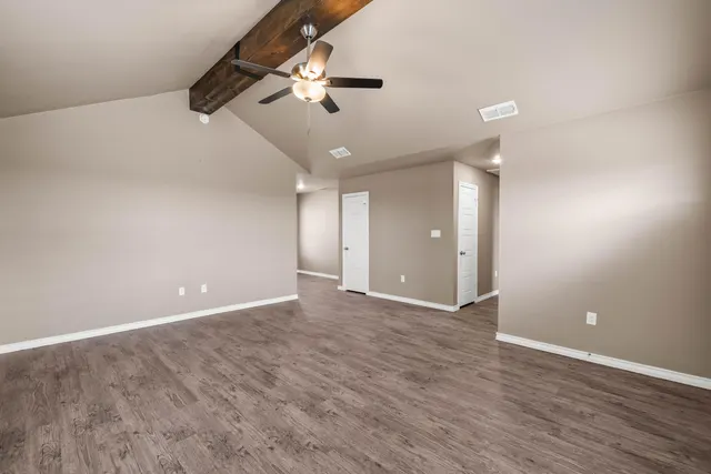 Photo 4 — 4212 E 63rd Street, Lubbock, TX 79403