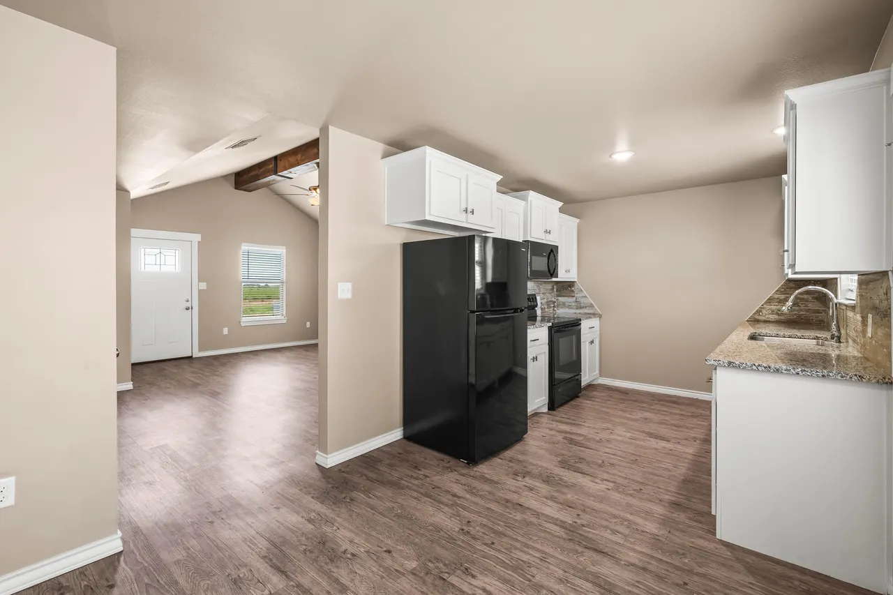 Photo 5 — 4212 E 63rd Street, Lubbock, TX 79403