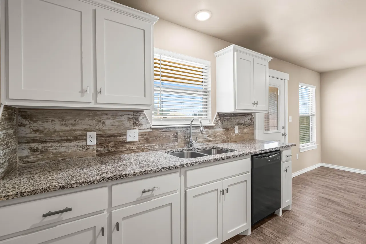 Photo 8 — 4212 E 63rd Street, Lubbock, TX 79403