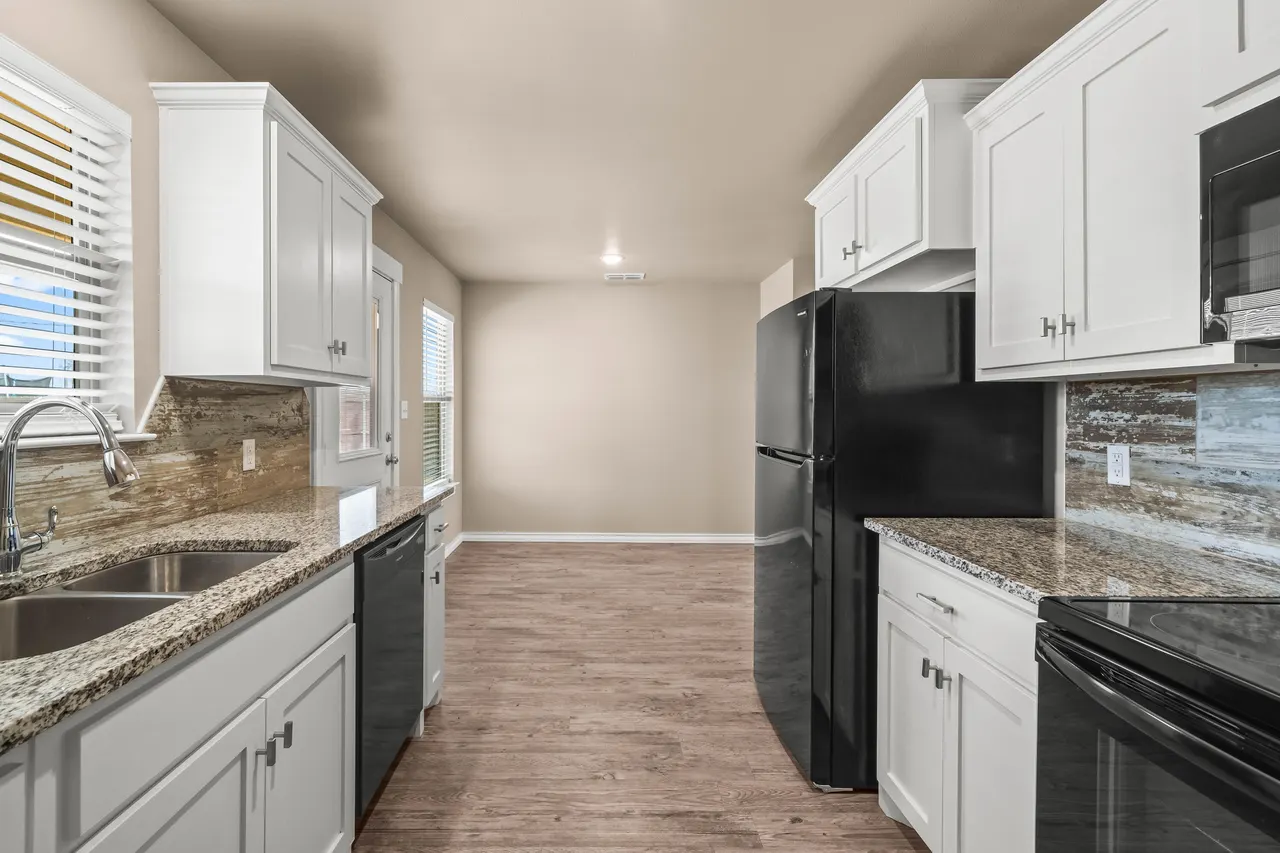 Photo 9 — 4212 E 63rd Street, Lubbock, TX 79403