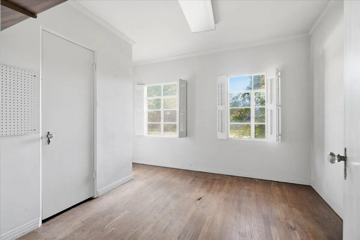 Photo 4 — 1713 32nd Street, Lubbock, TX 79411