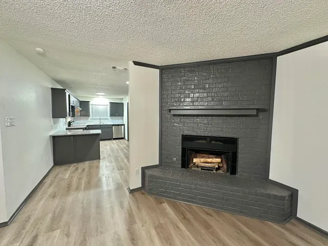 Photo 4 — 7410 Avenue W Unit A, Lubbock, TX 79423