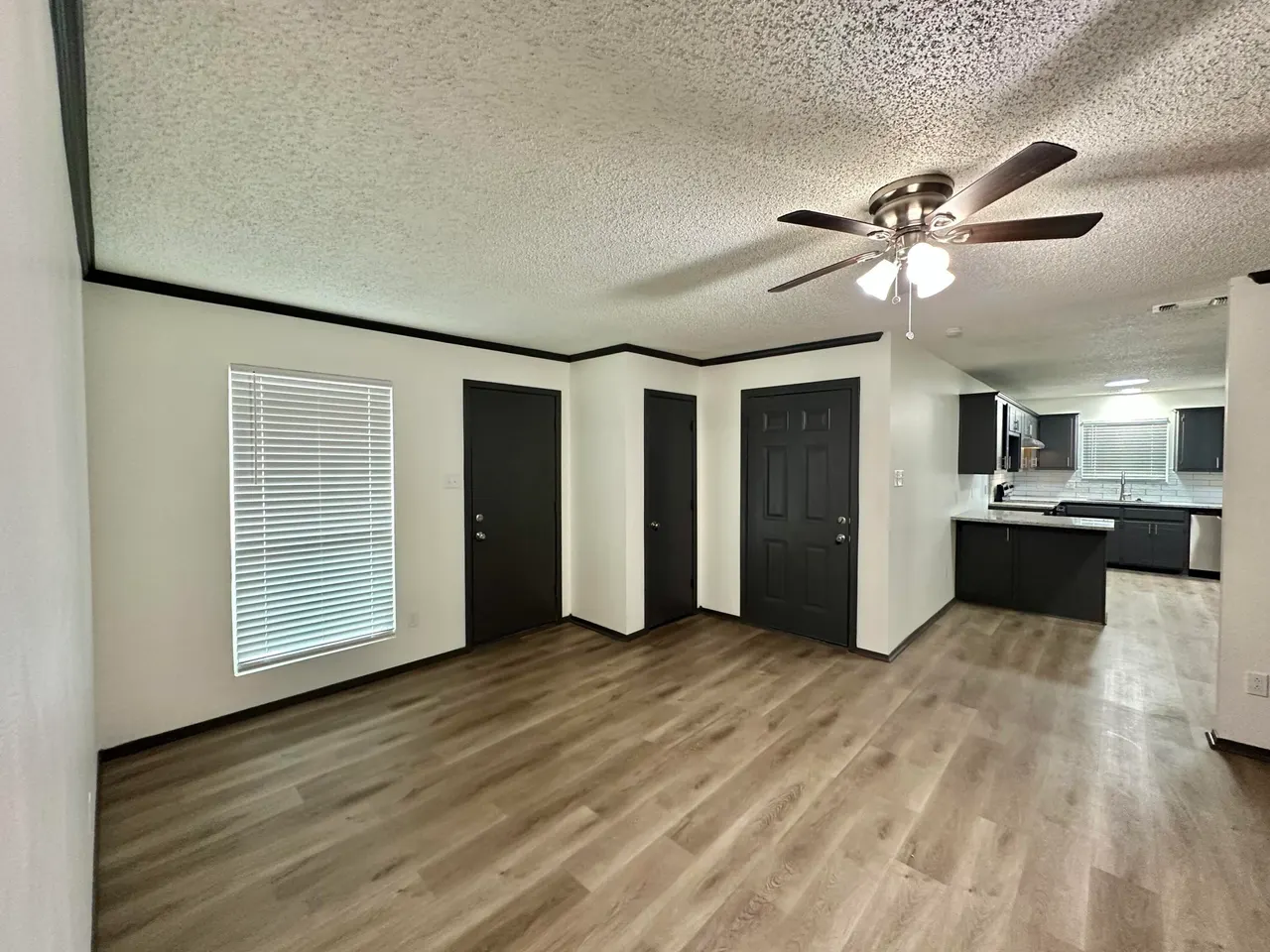 Photo 2 — 7410 Avenue W Unit A, Lubbock, TX 79423