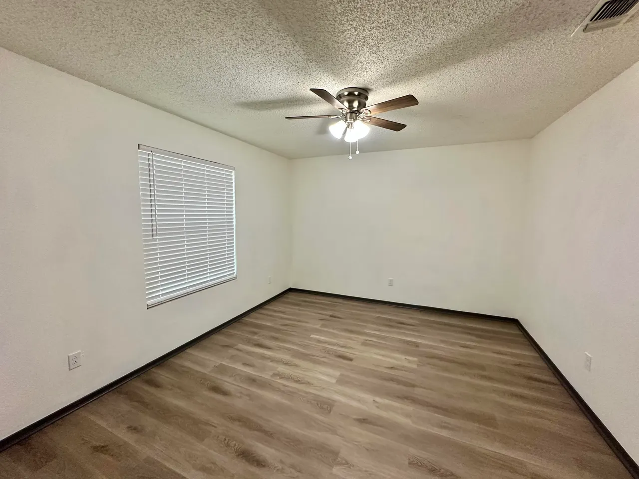 Photo 16 — 7410 Avenue W Unit A, Lubbock, TX 79423