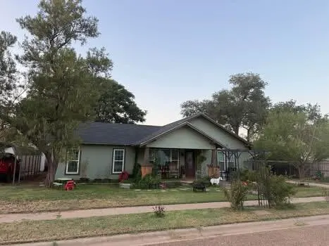 Photo 3 — 1916 N 3rd Street, Tahoka, TX 79373