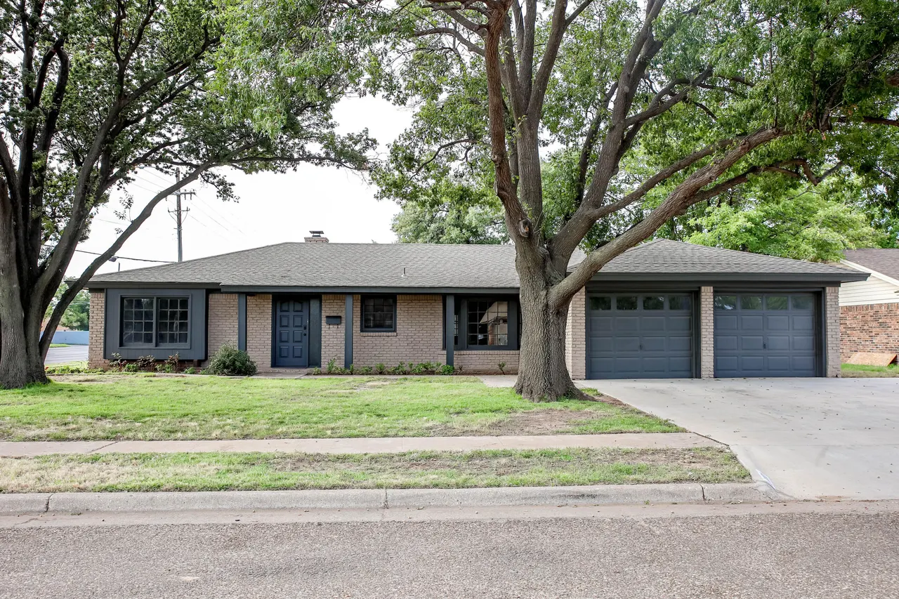 Photo 2 — 3401 76th Street, Lubbock, TX 79423