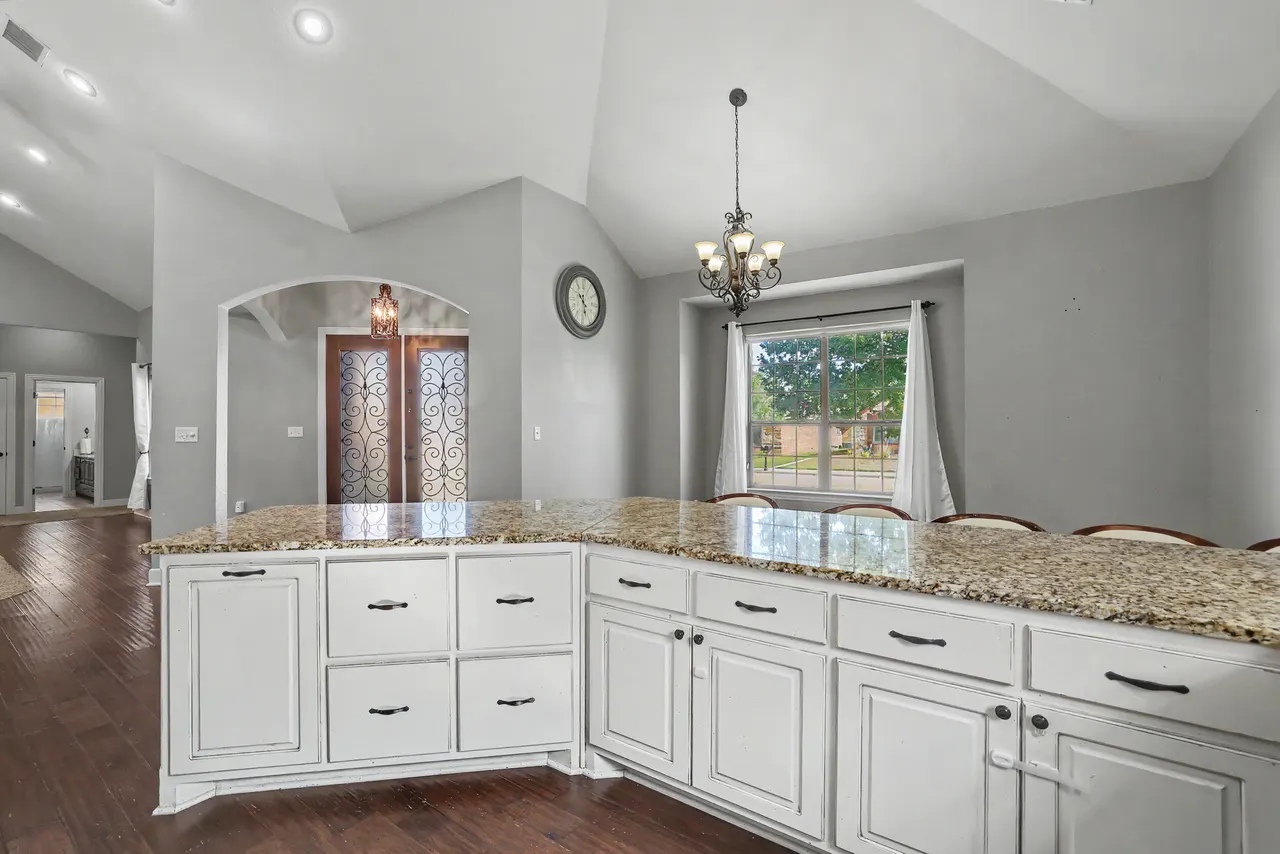 Photo 13 — 6311 77th Street, Lubbock, TX 79424