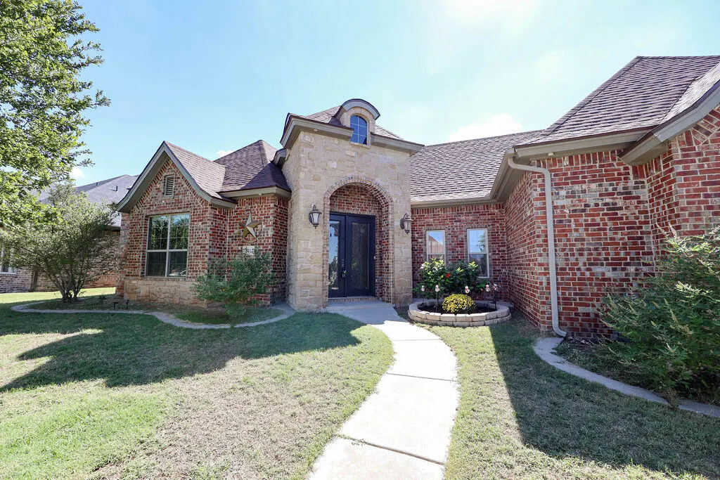 Photo 5 — 6311 77th Street, Lubbock, TX 79424