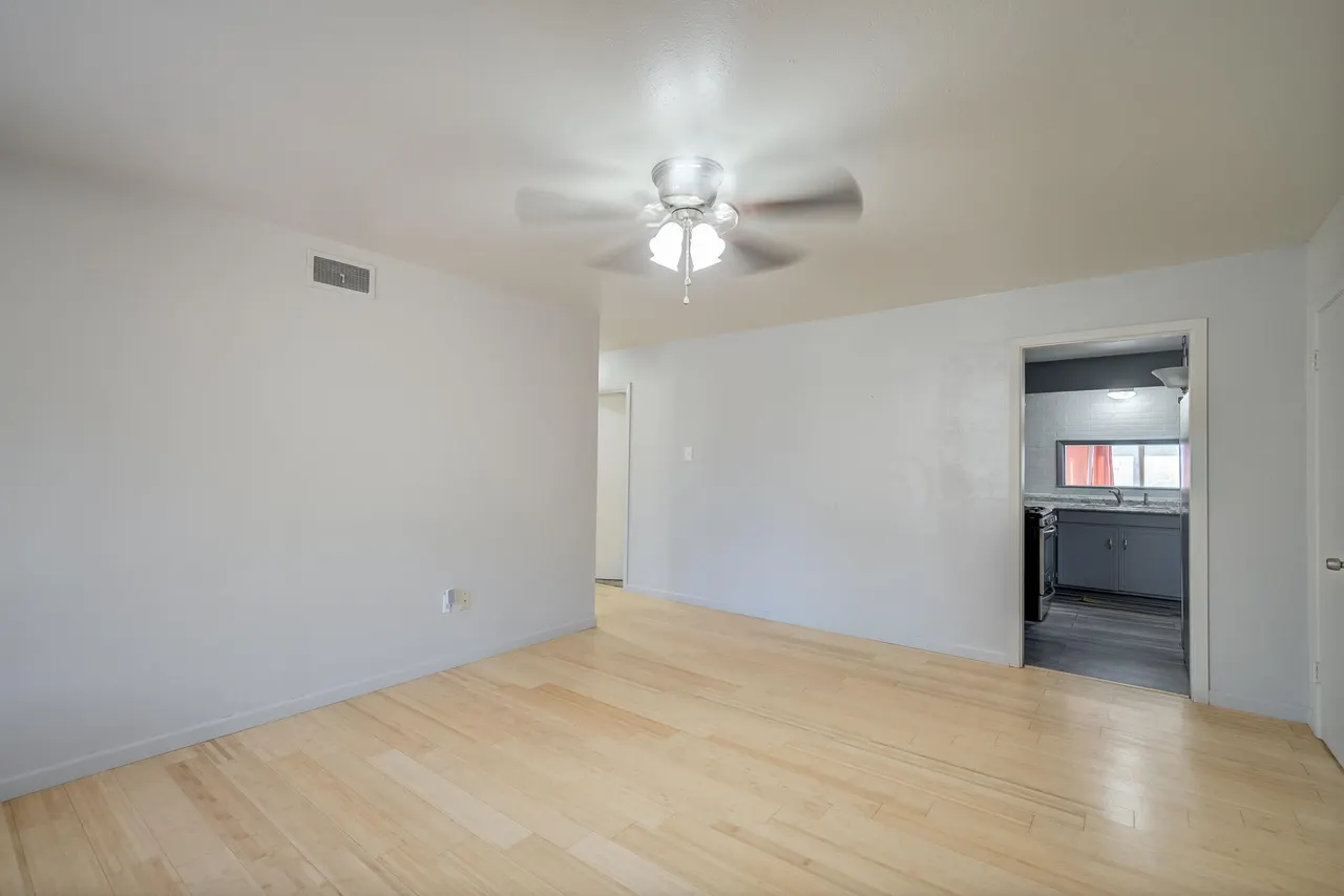 Photo 4 — 2813 63rd Street, Lubbock, TX 79413