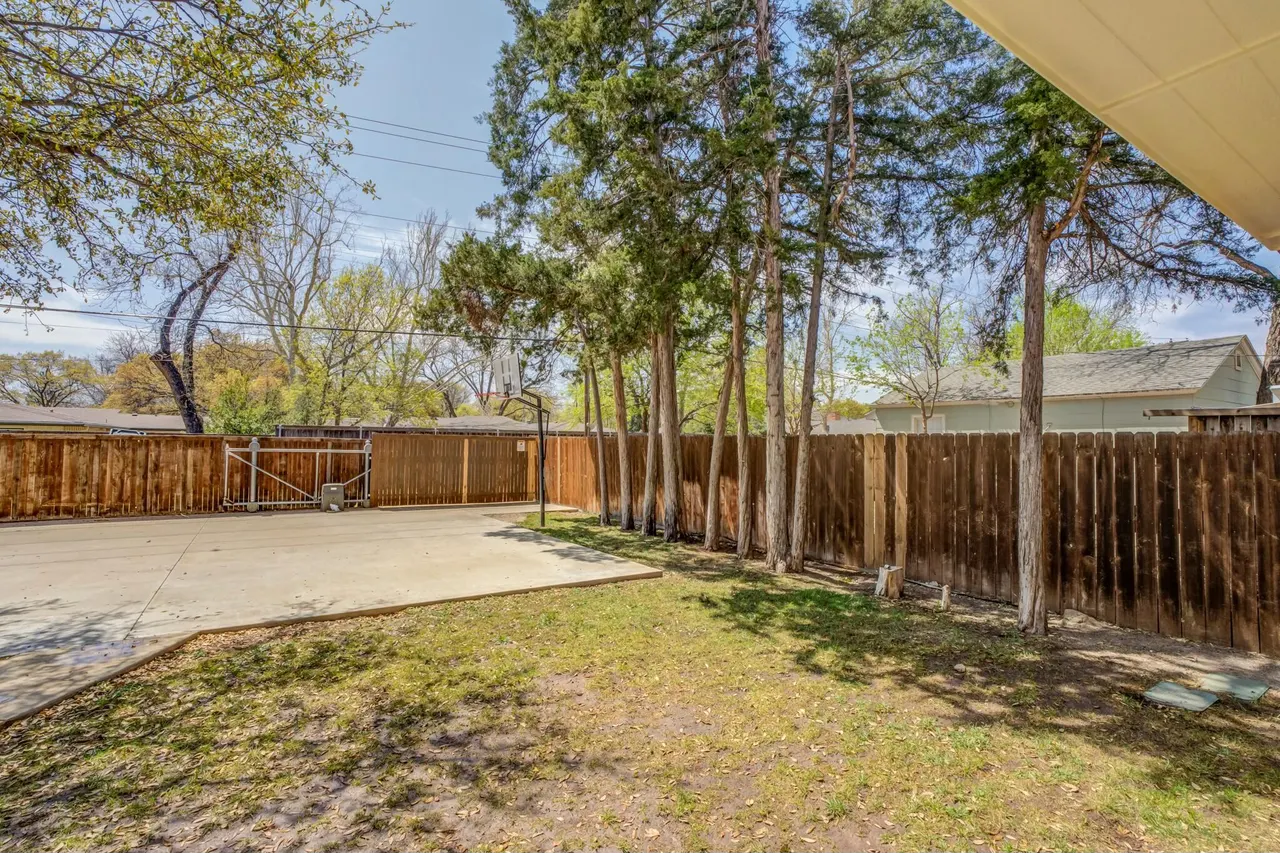 Photo 48 — 3219 22nd Street, Lubbock, TX 79410