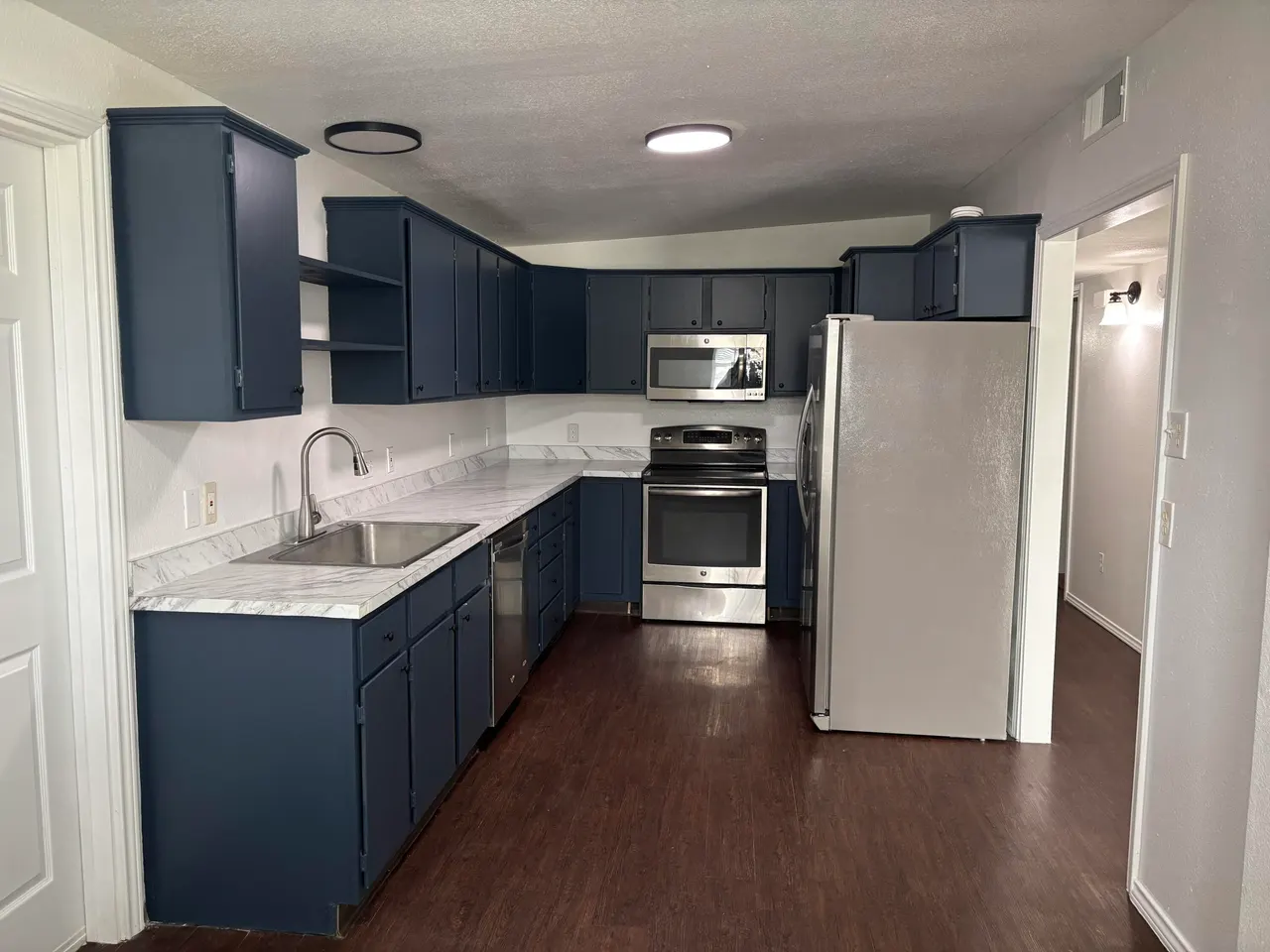 Photo 11 — 2504 64th Street, Lubbock, TX 79413