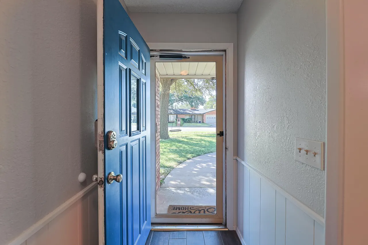 Photo 13 — 3810 56th Street, Lubbock, TX 79413
