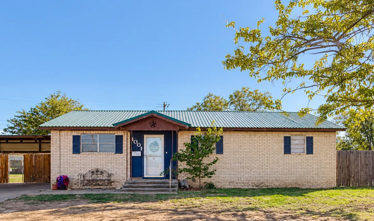 Front exterior — 1001 W 15th Street, Post, TX 79356