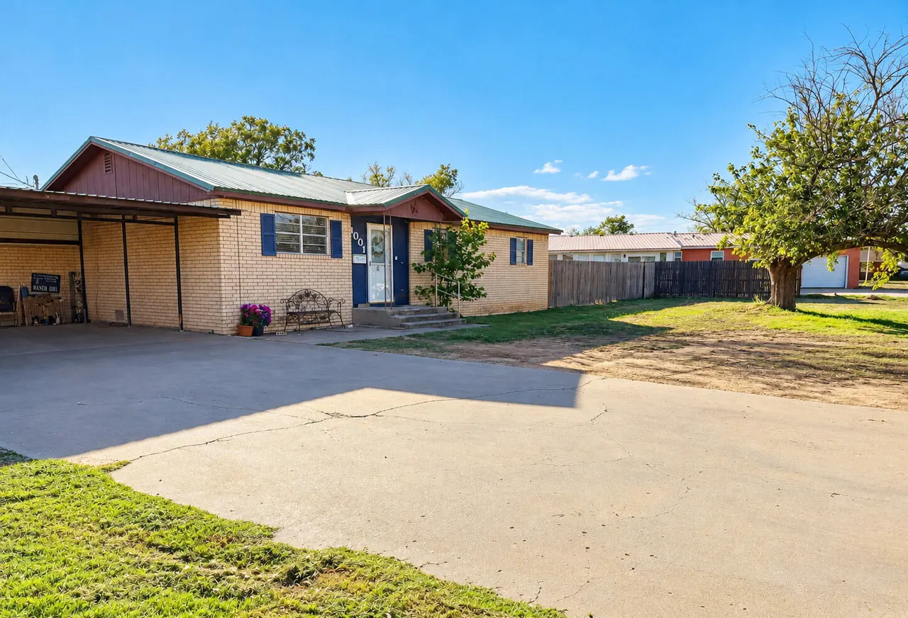 Photo 2 — 1001 W 15th Street, Post, TX 79356
