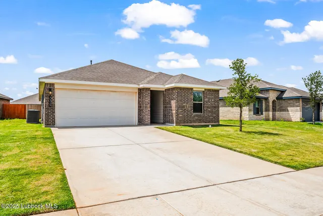 Photo 2 — 7315 8th Street, Lubbock, TX 79416