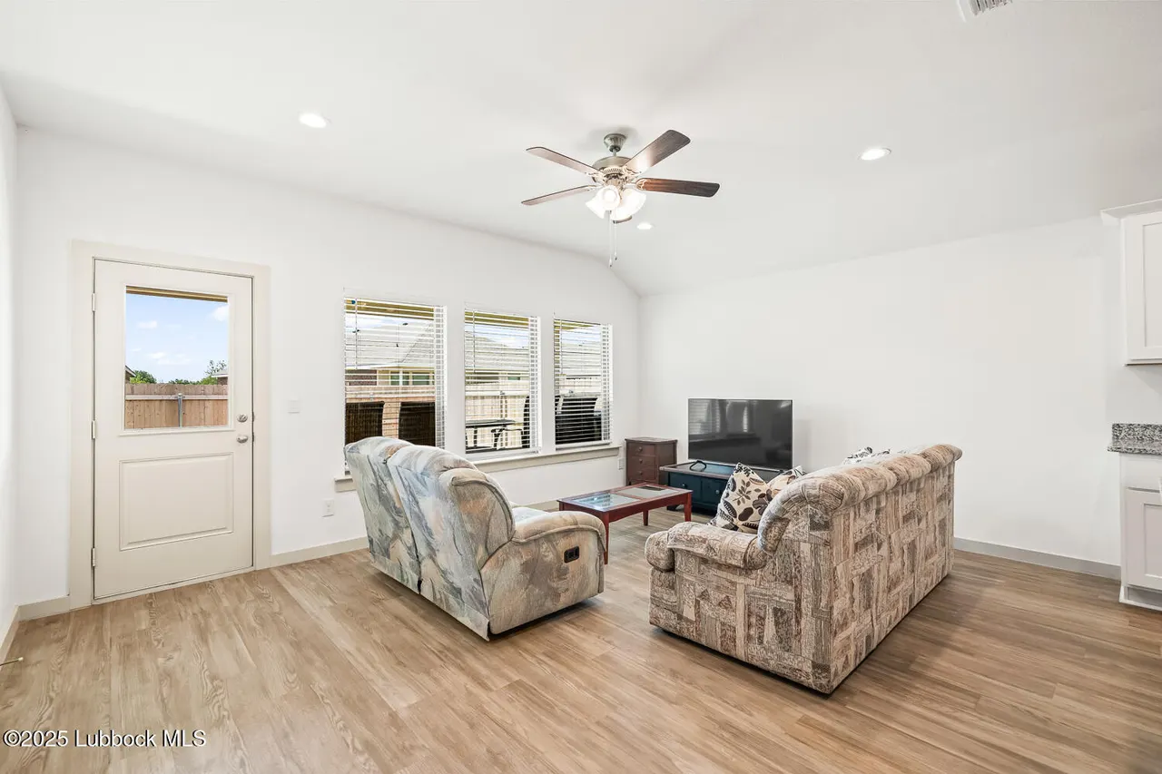 Photo 5 — 7315 8th Street, Lubbock, TX 79416