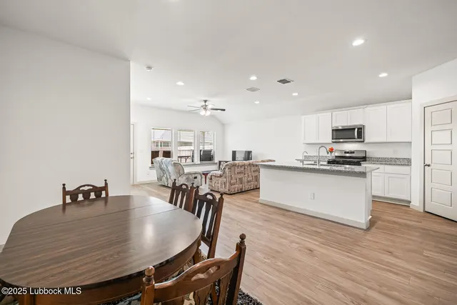 Photo 8 — 7315 8th Street, Lubbock, TX 79416